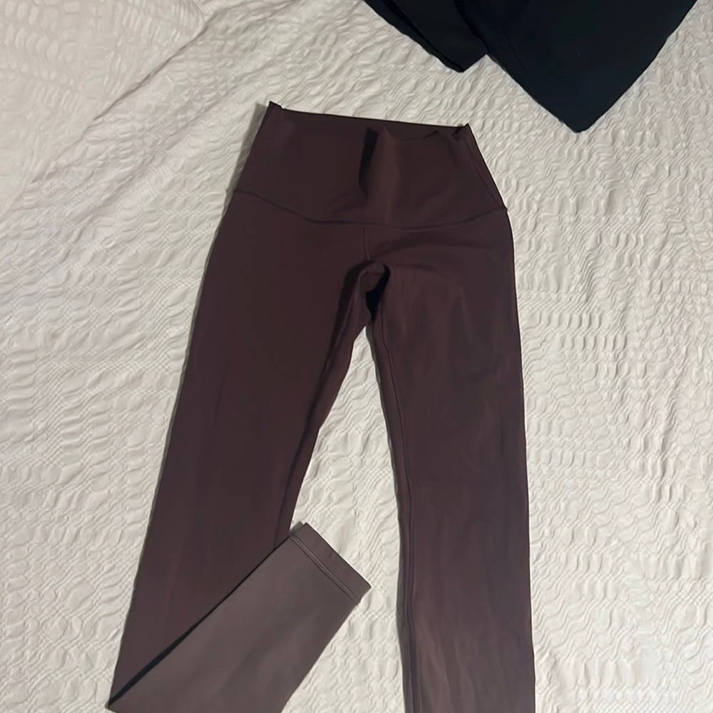Lululemon wonder under ombré leggings.